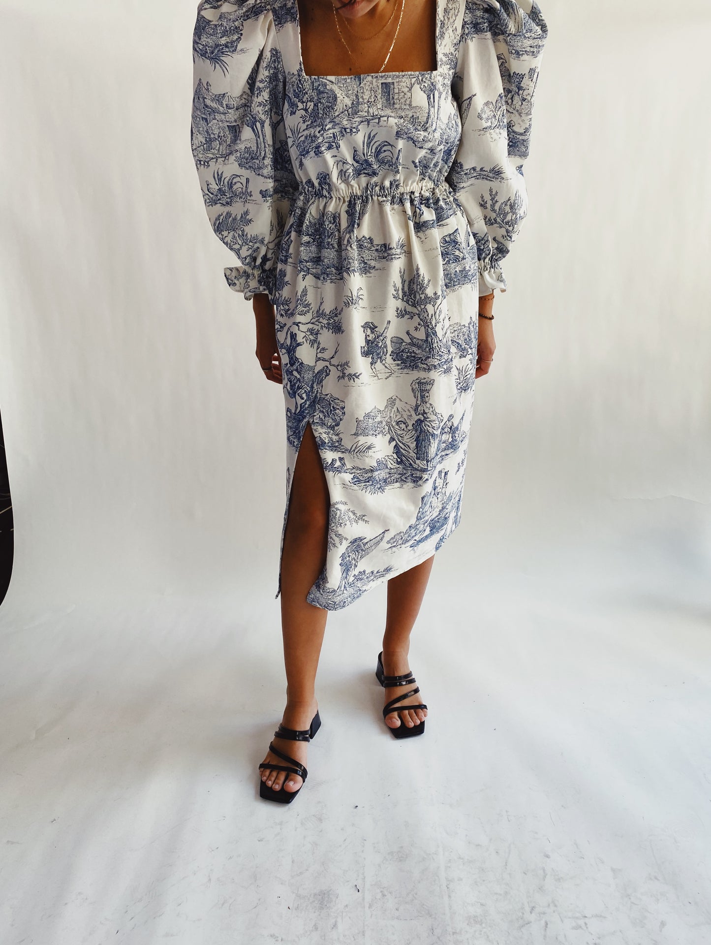 Robe Adélaïde Jouy
